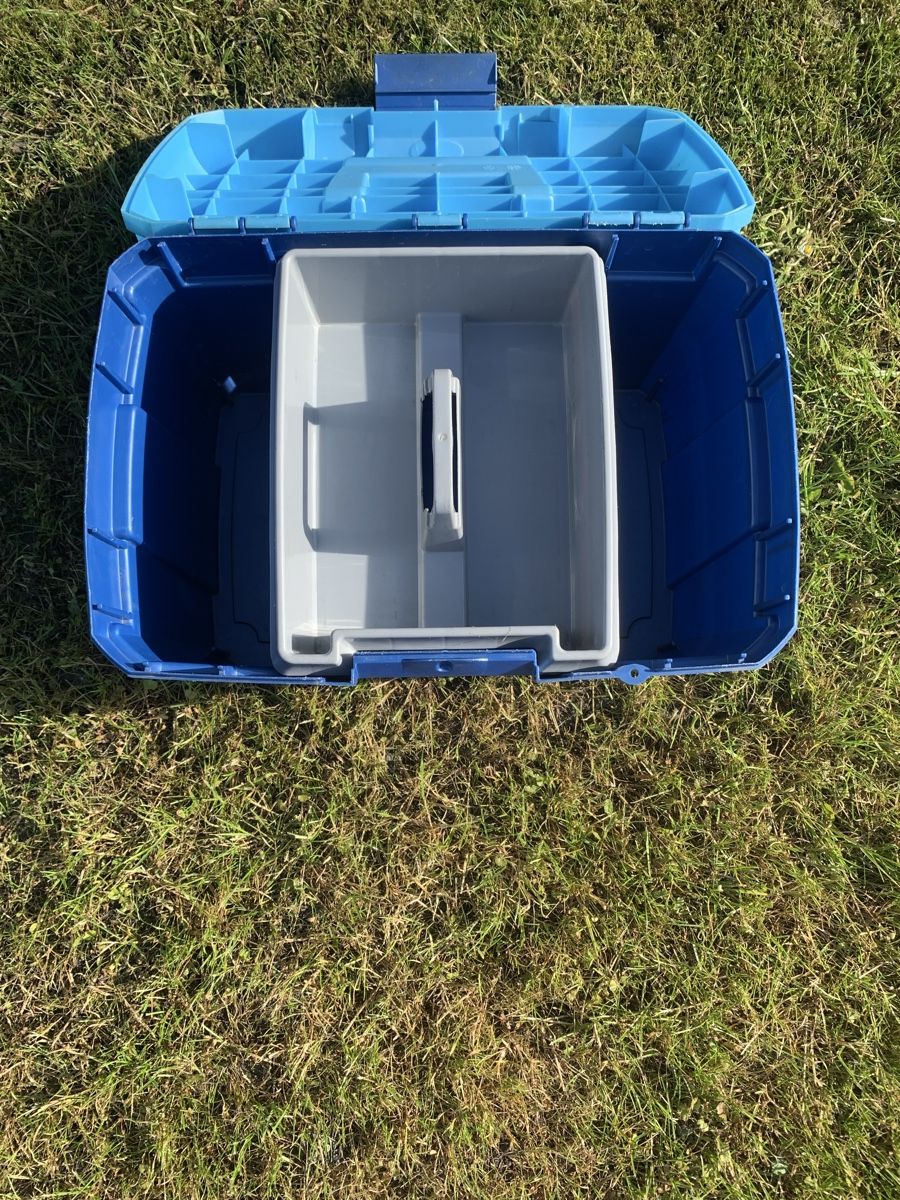 Altro per la casa: Putzbox mit Striegel – Usato da Widnau venduto da S31 3