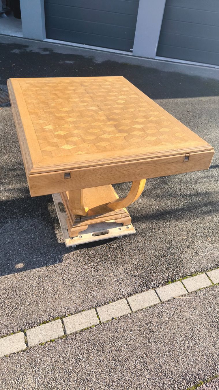 Tavoli: Antiker Art Deco Tisch – Usato da Basel venduto da Danielfor 2