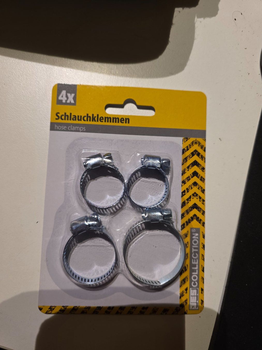Alle Werkzeuge: 4 Schlauch Klemmen NEU – Neu und originalverpackt aus Walterswil BE von Lonitti