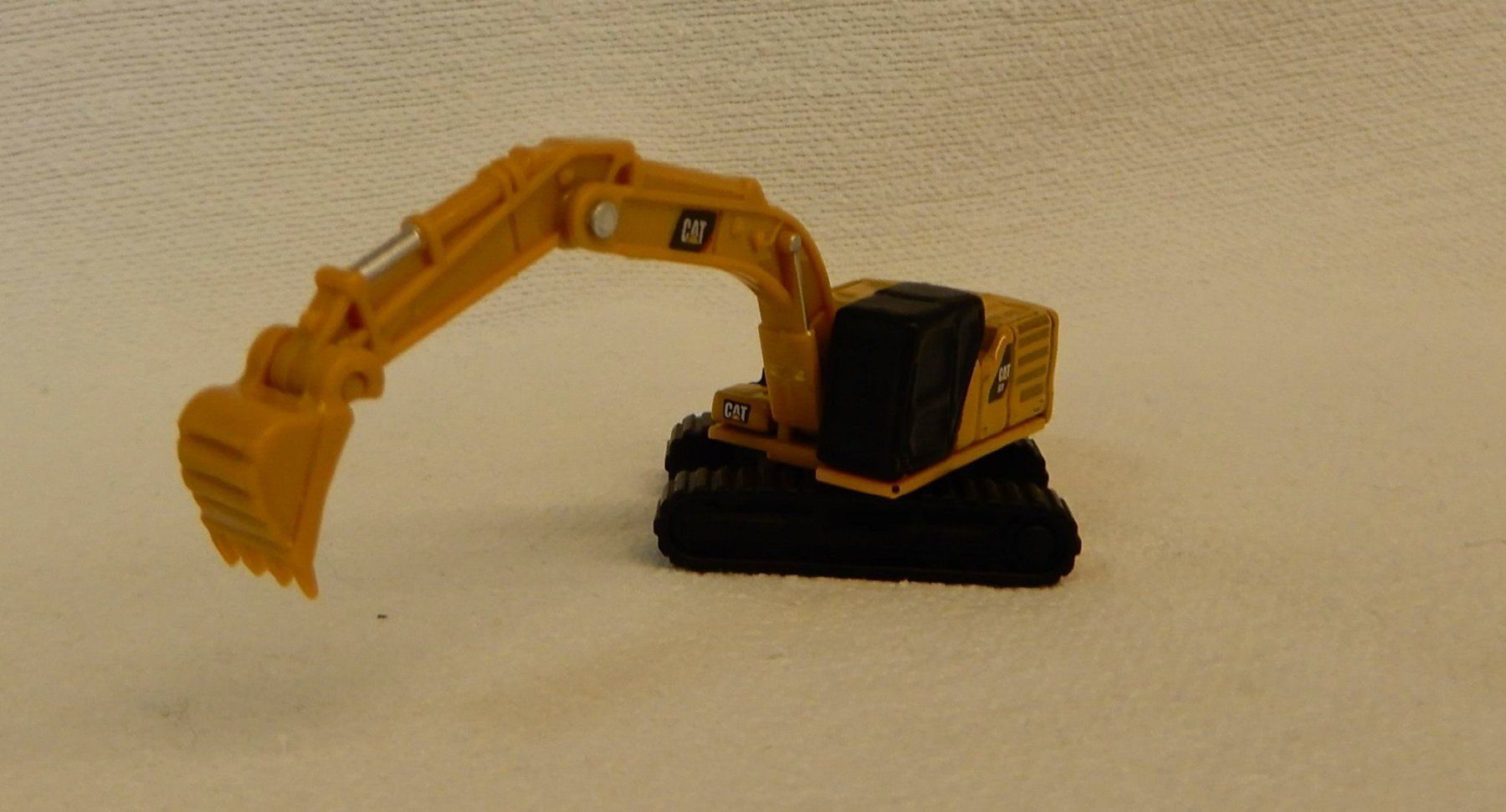 Modelleisenbahnen: Bagger Caterpillar 320 M 1:160 – Neu und originalverpackt aus Rupperswil von Ropi03 1