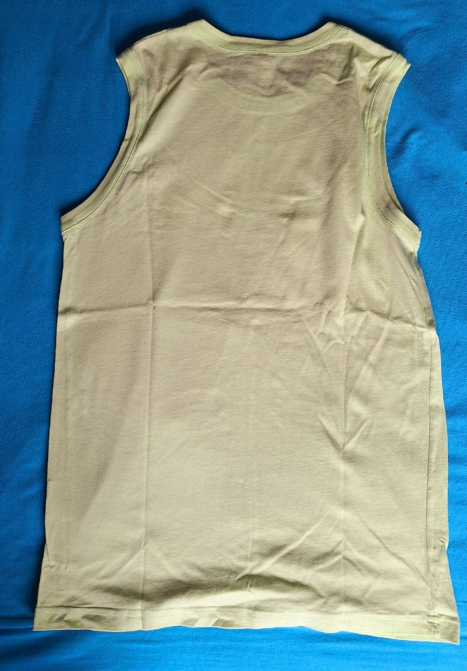 Benetton Camicie, T-shirt & Polo: T-Shirt Benetton 2XL – Nuovo e nell'imballaggio originale da Volketswil venduto da nibin99 1