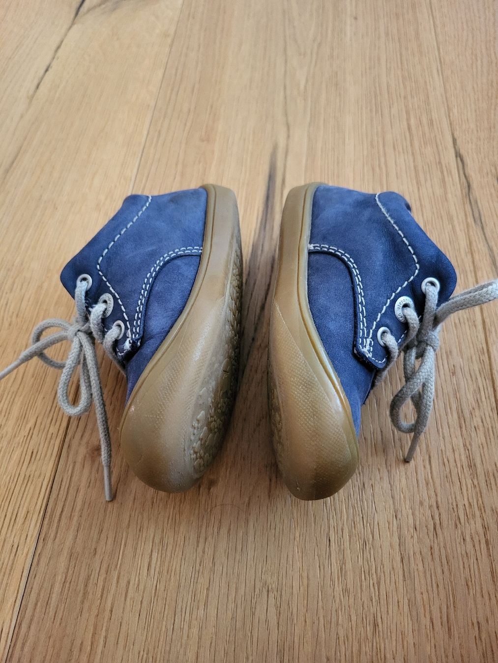 Elefanten Schuhe für Jungen: Lauflernschuh elefanten Grösse 21 – Gebraucht aus Gähwil von Ste_Holz 2