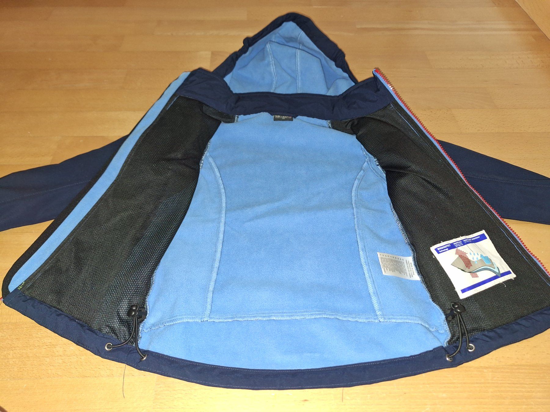 Trollkids Giacche: Jacke von Trollkids Gr. 116 – Usato da Oberrieden venduto da man_tky9 2
