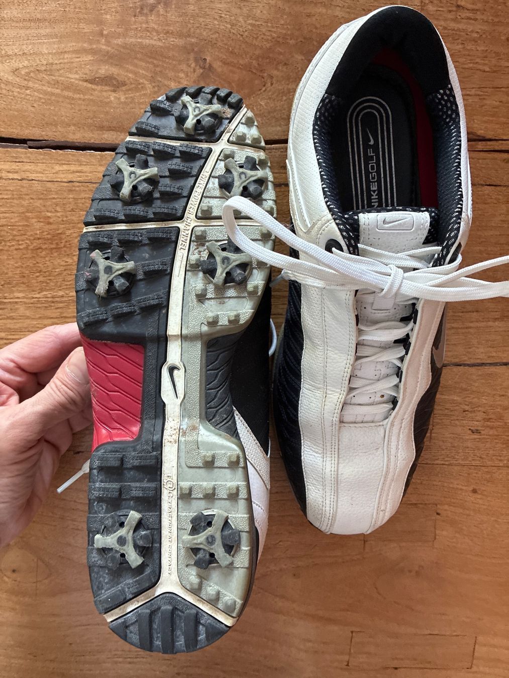 Nike Herrenschuhe: Nike Golf Shoes - White & Black - Size 45 – Gebraucht aus Luzern von ASA_DES 2