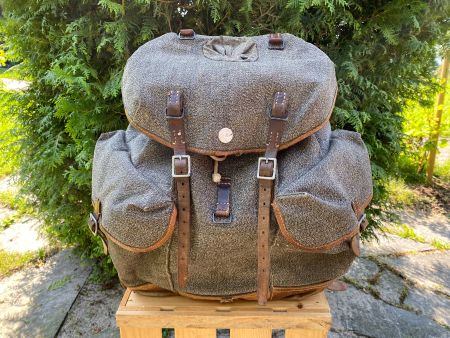 schöner Schweizer Militär Waffenläufer Rucksack