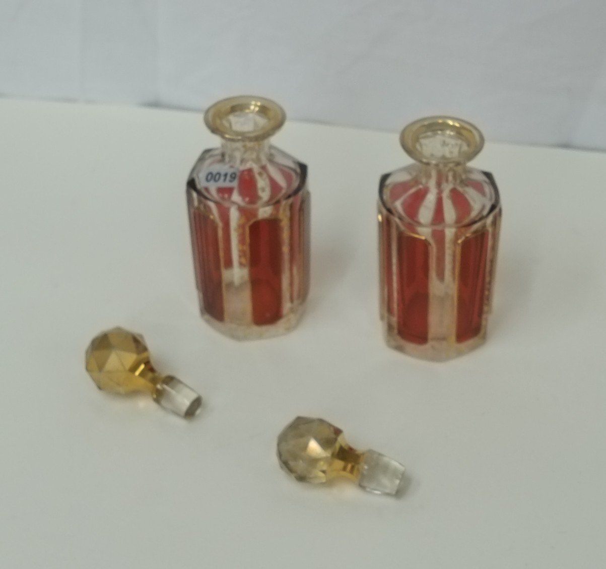 Flacons: Flacon à parfum – D'occasion à Puidoux par tasbiencompris 2