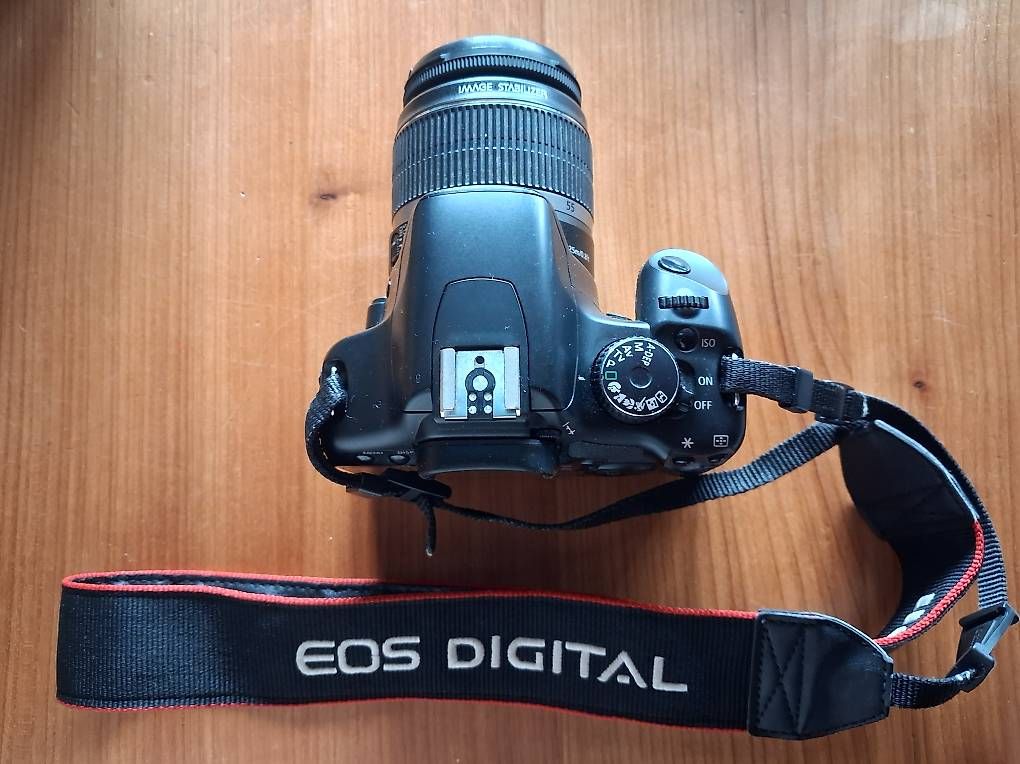 Fotocamera: Canon EOS Convolut – Usato da Sigriswil venduto da 11p_9psj 2