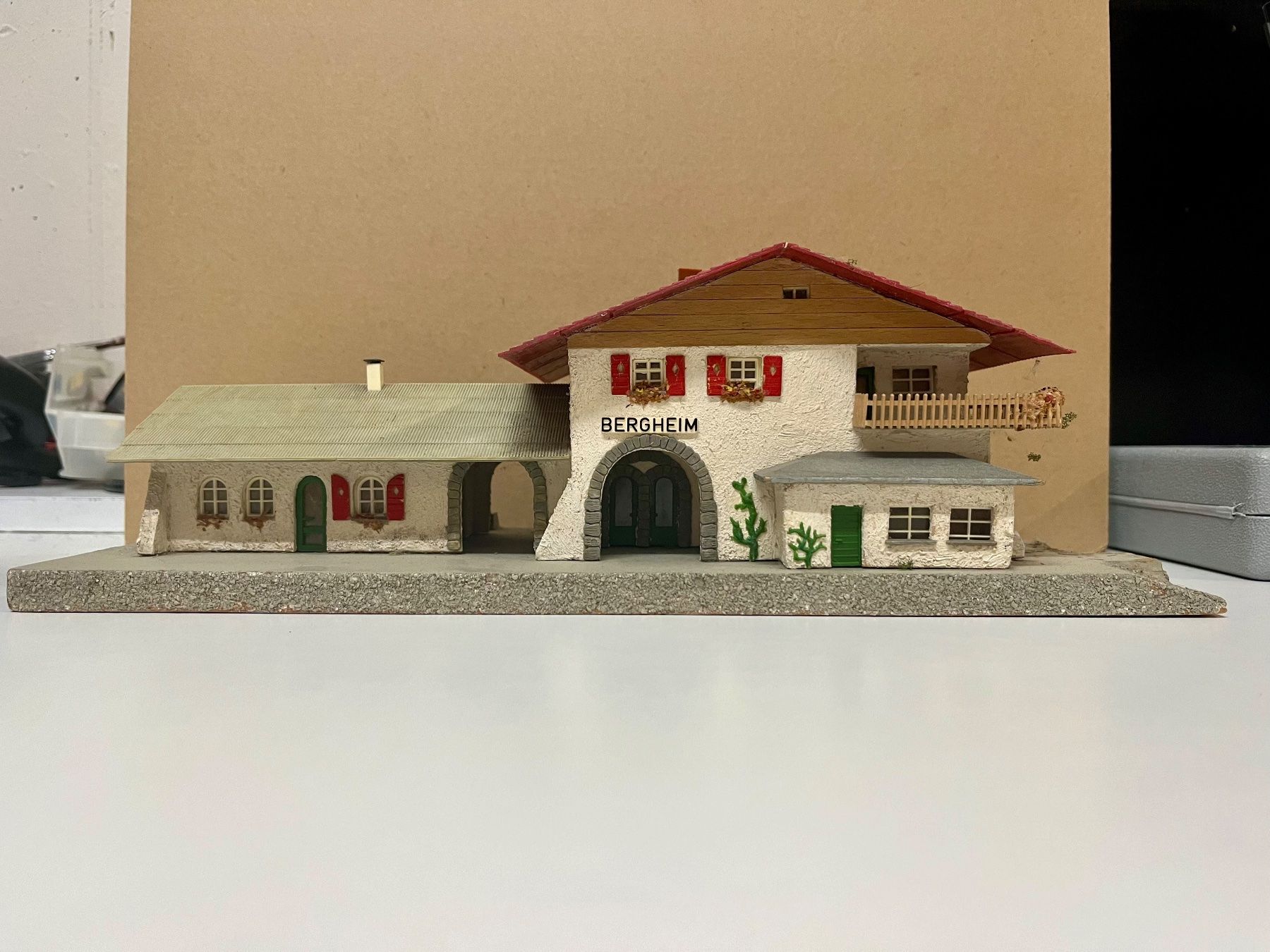 Modelleisenbahnen: Bahnhof Bergheim Spur H0 – Gebraucht aus Schachen LU von JenniferFuchs