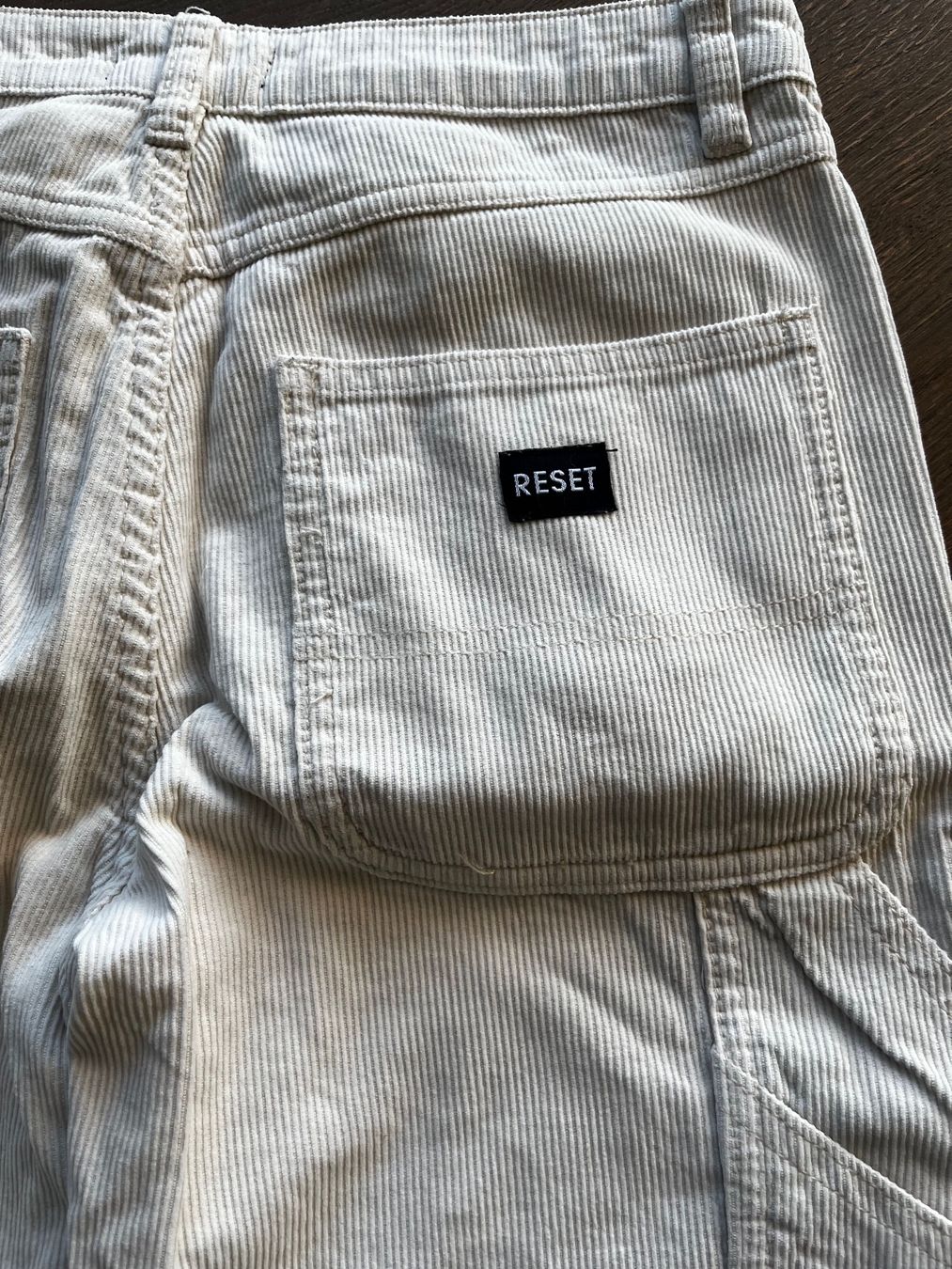 Hosen: Pantalon RESET taille 152 – Gebraucht aus Develier von lili_1 3