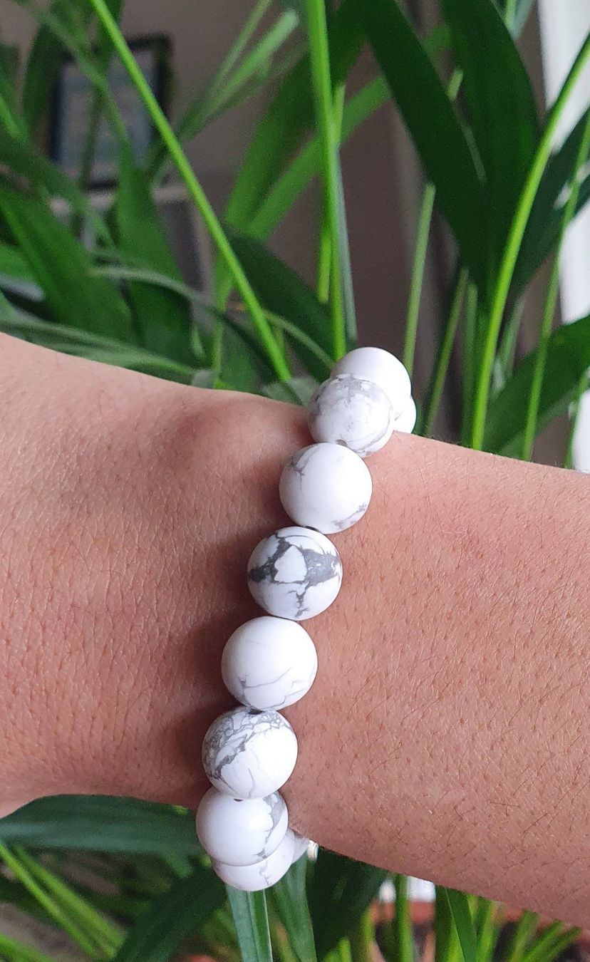 Bracciali & Braccialetti: Bracelet Howlite Magnésite Mate – Nuovo (secondo la descrizione) da Cossonay-Ville venduto da cba_69tt 2