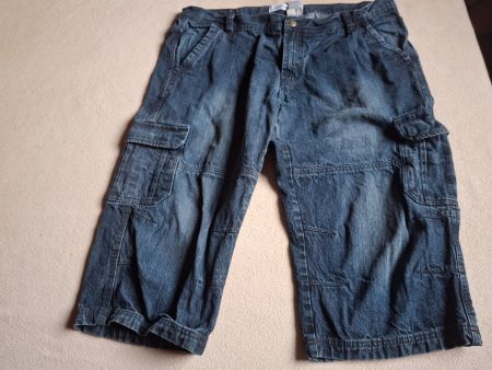 Short jeans 100% coton taille 58 marque John Baner