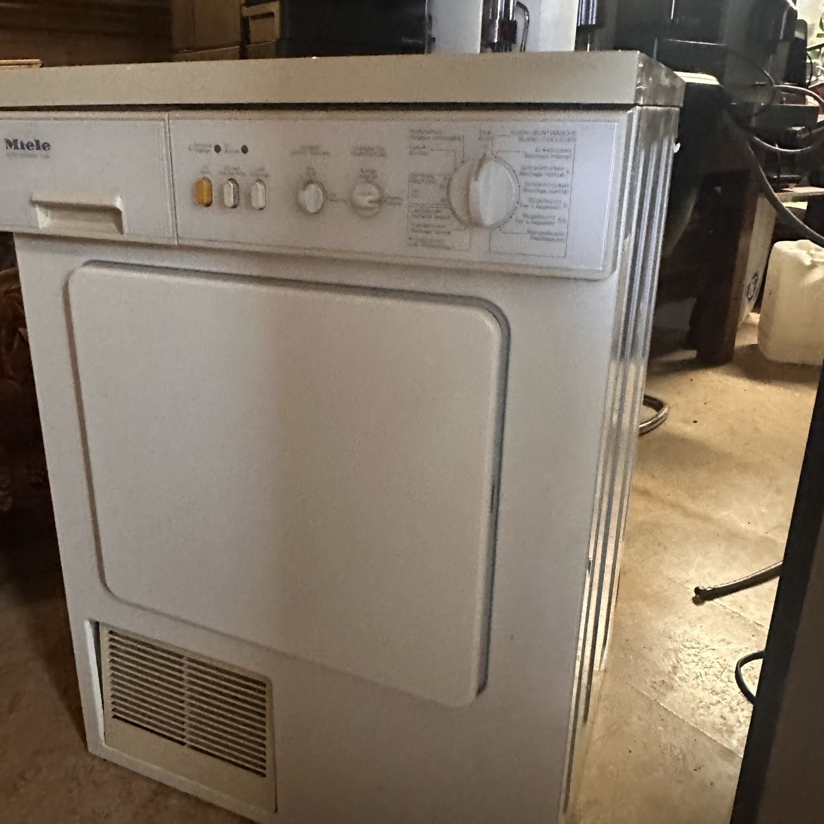 Miele Wäschetrockner: Wäschetrockner Miele Solid Electronic weiss gebraucht – Gebraucht aus Killwangen von isi_qb2j 2