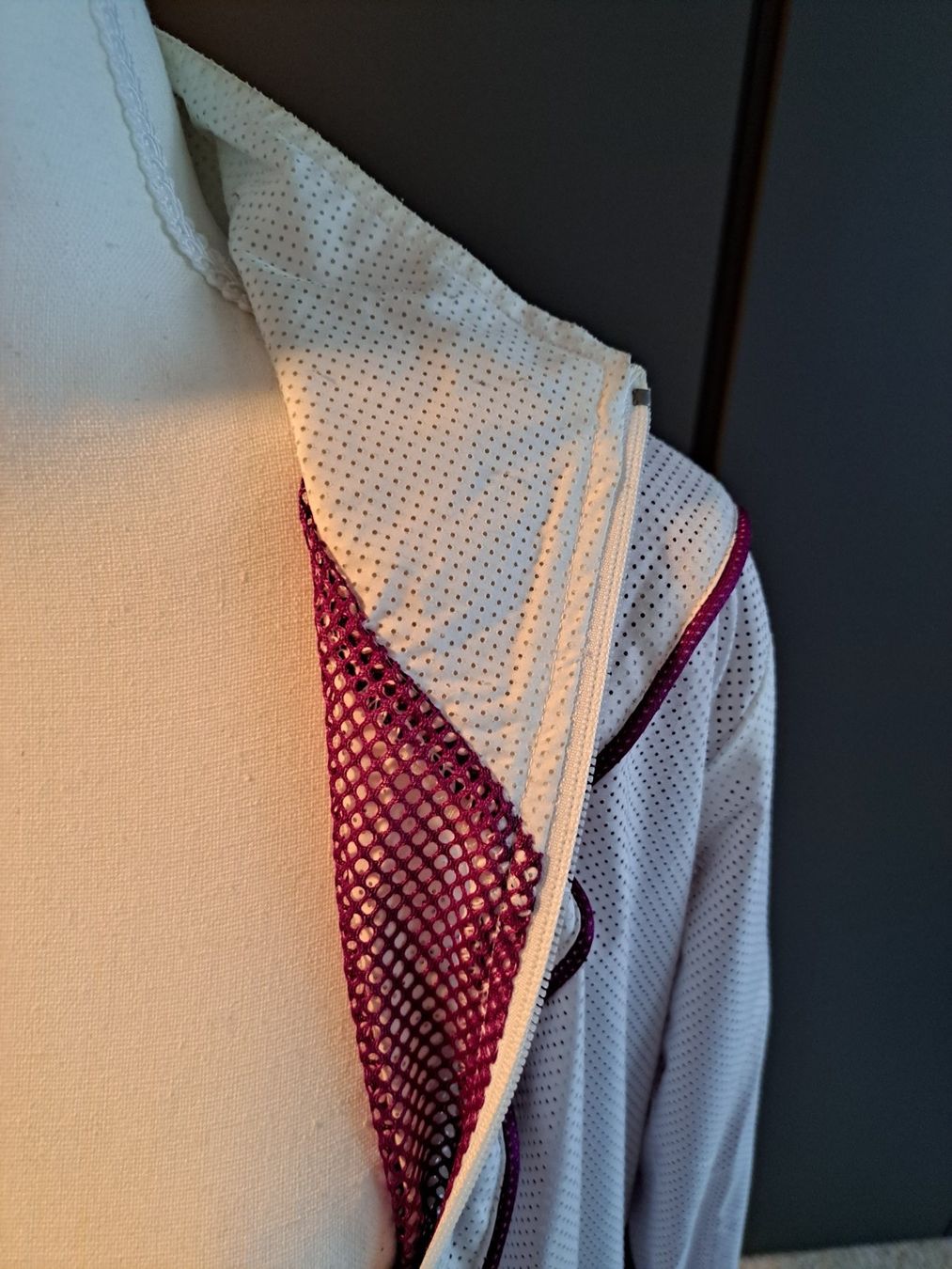 Nike Giacche: Nike Retro Zip Jacket, NEU – Nuovo (secondo la descrizione) da La Neuveville venduto da Vestiaire_2011 3