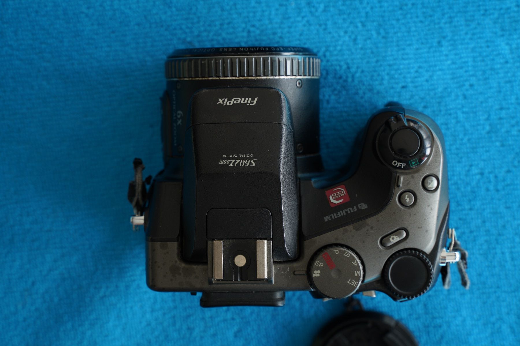 Fujifilm Fotocamera: Fujifilm S602 Zoom – Difettoso da Dagmersellen venduto da sim_zqh8 1