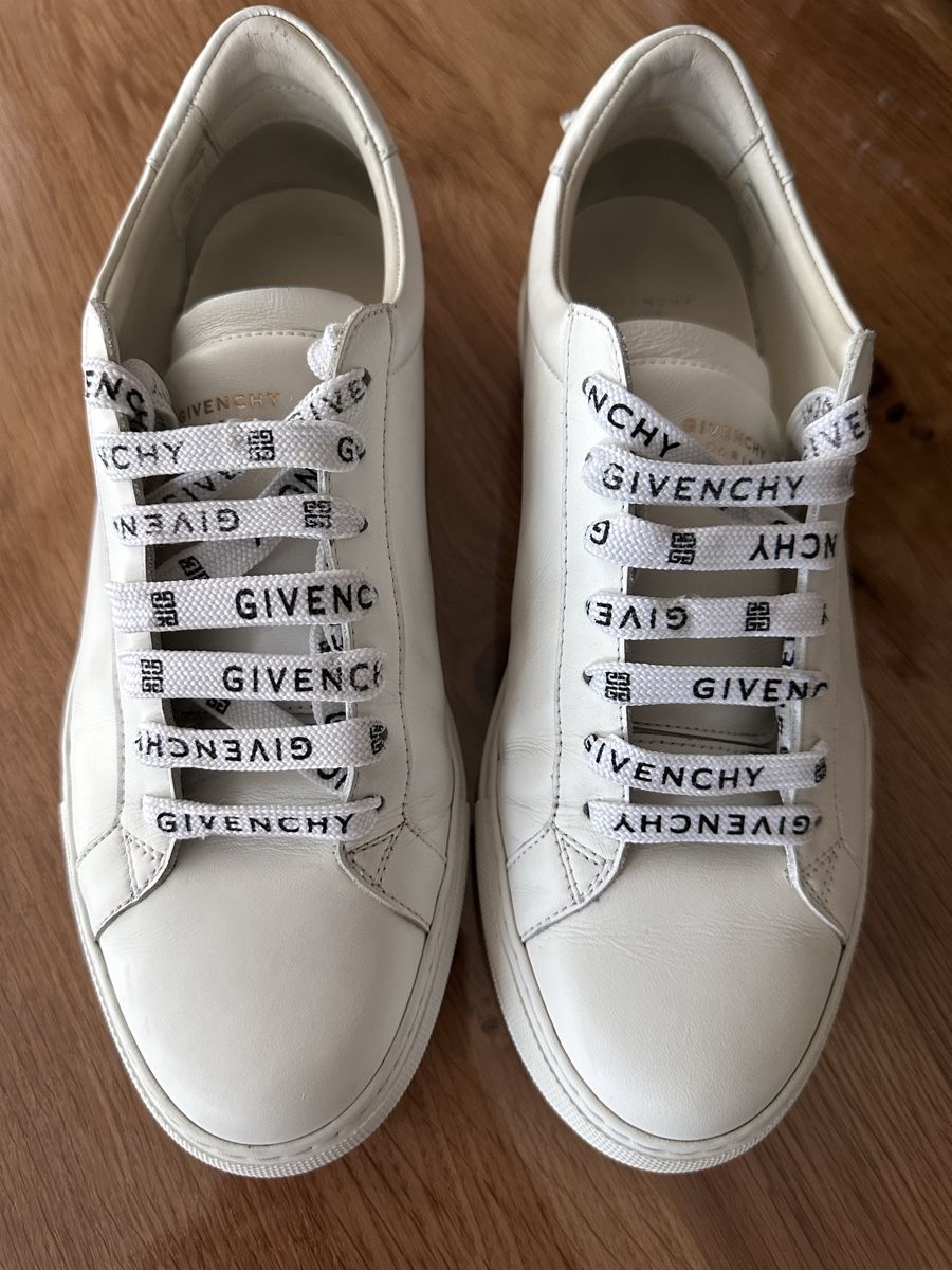 Givenchy Chaussures hommes: Givenchy sneakers size 40 – D'occasion à Adliswil par Maro_7
