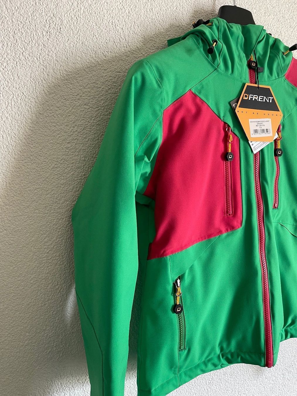 Giacche: Dfrent Cervinia Padded Jacket Gr. S – Nuovo e nell'imballaggio originale da Spreitenbach venduto da Opfikoner1 4