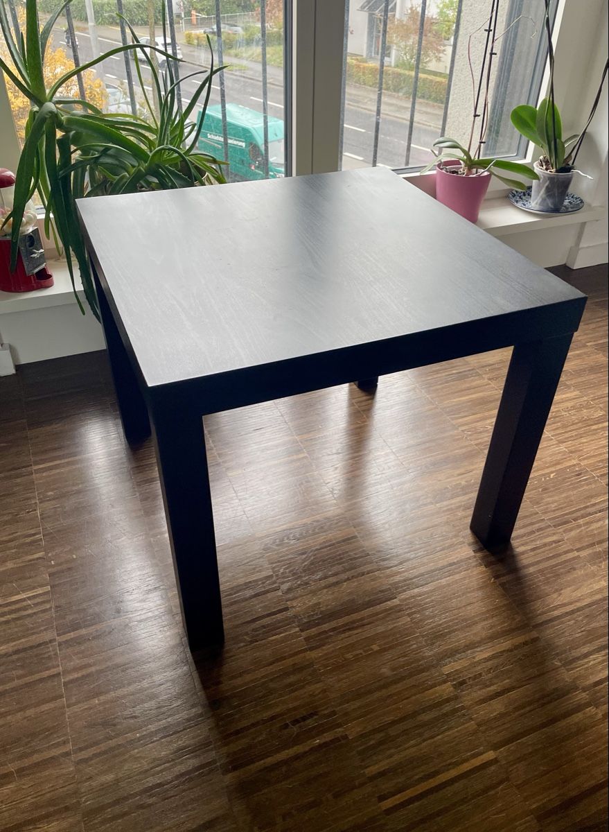 Ikea Tavoli: IKEA schwarzer, quadratischer Tisch 55x55x45 – Usato da Zürich venduto da pat_c592