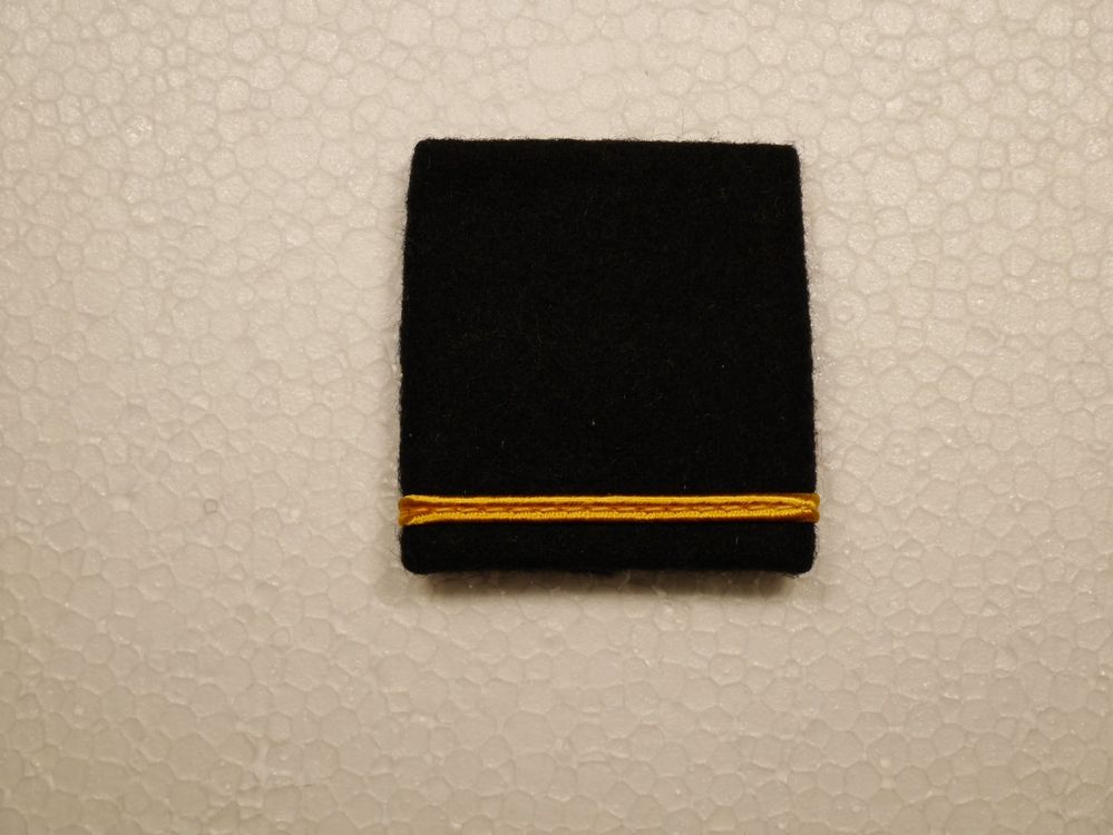 OFFIZIERSPATTE SCHWEIZER ARMEE LEUTNANT 1