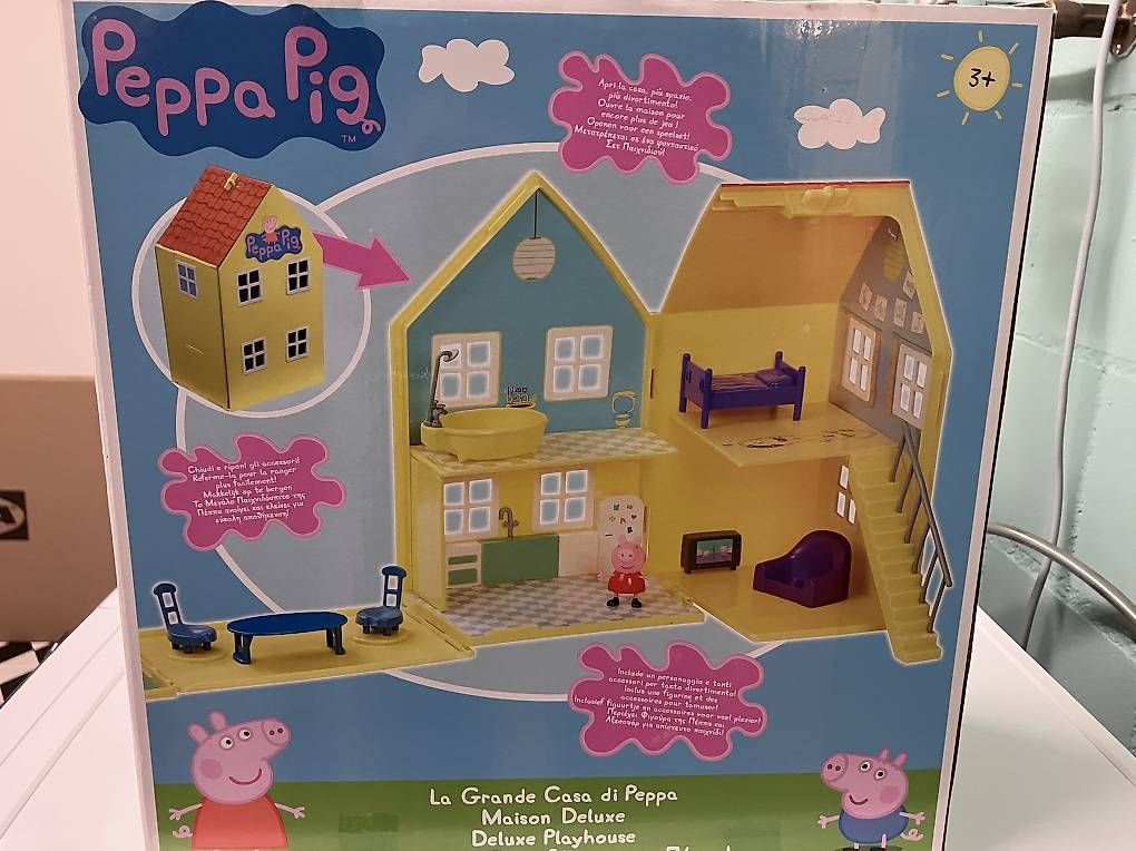 Spielhäuser: Pepa Pig Dollhouse  – Gebraucht aus Reinach BL von pko_2wgr