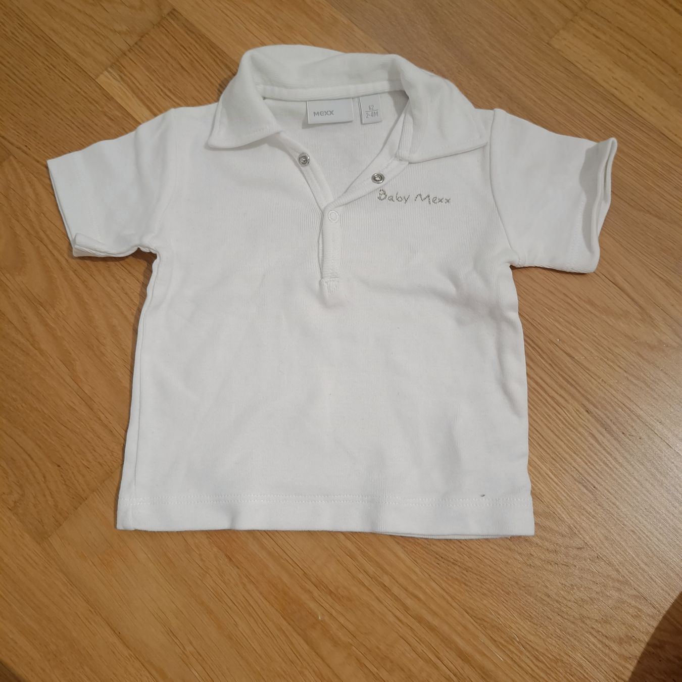 Camicie, Top & T-shirt: T-Shirt Grösse 62 – Usato da Jaberg venduto da urig17.
