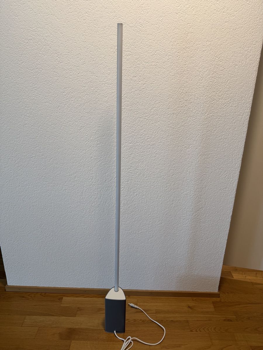 Philips Lampade: Philips Hue Stehlampe  – Nuovo (secondo la descrizione) da Recherswil venduto da Noname1