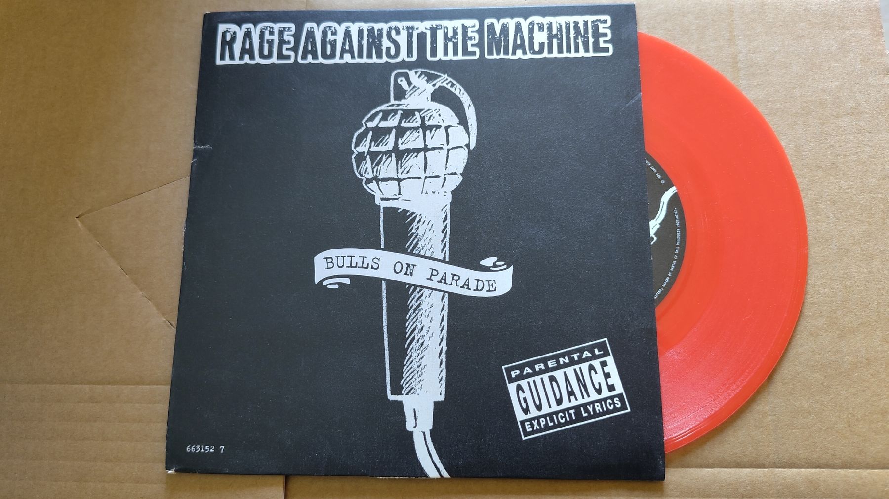 Dischi in vinile: Rage Against The Machine - Bulls On Parade 7" Single – Usato da Büsserach venduto da Bey23