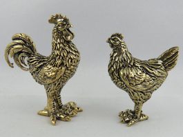 GÜGGEL und HENNE - Messing Figur - 4,8x3,9 - 3,8x3,3cm - Neu