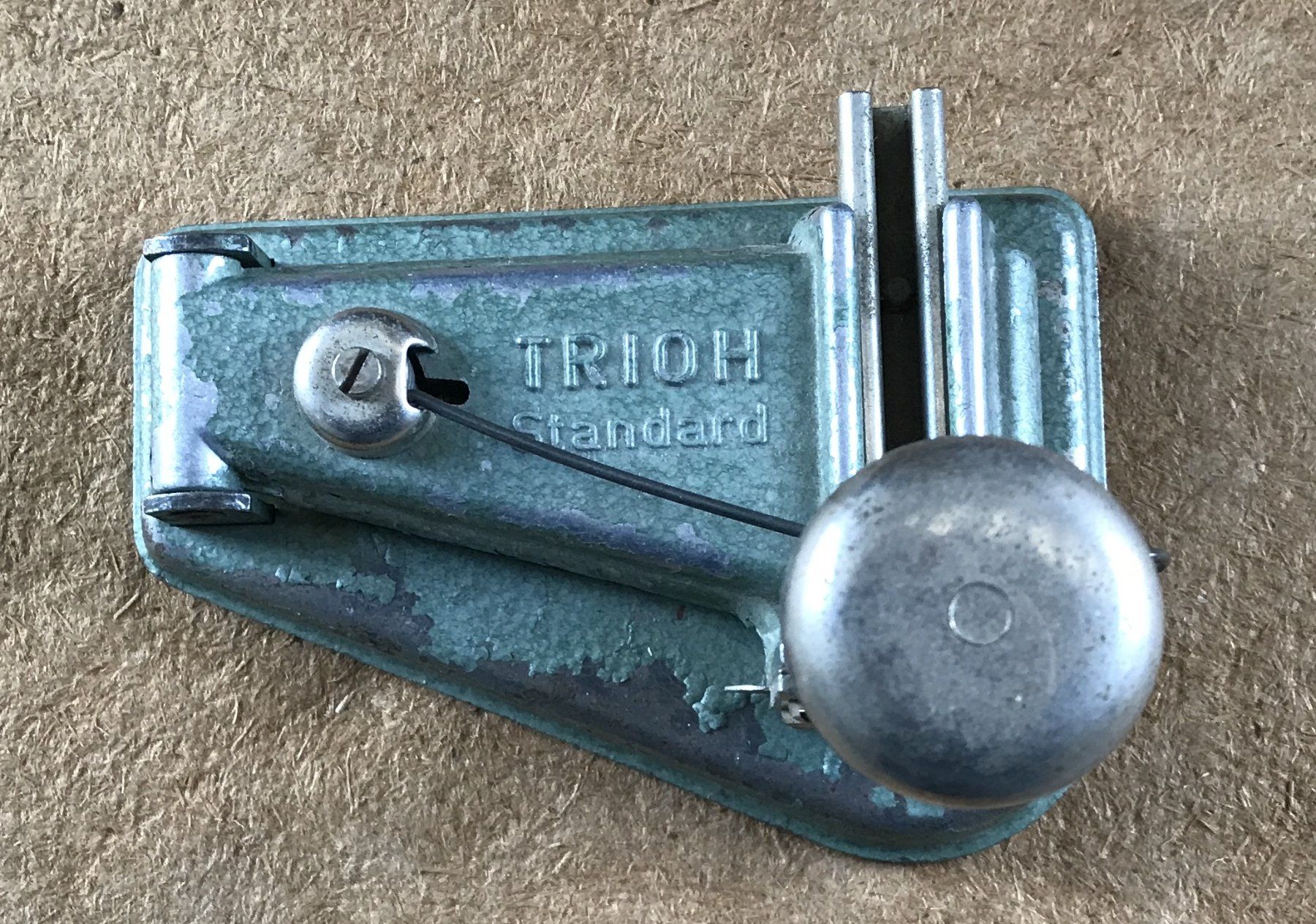 Bostitch Tutti gli attrezzi: ANTIKER BOSTITSCH TRIOH STANDARD – Usato da Ostermundigen venduto da Kari1937