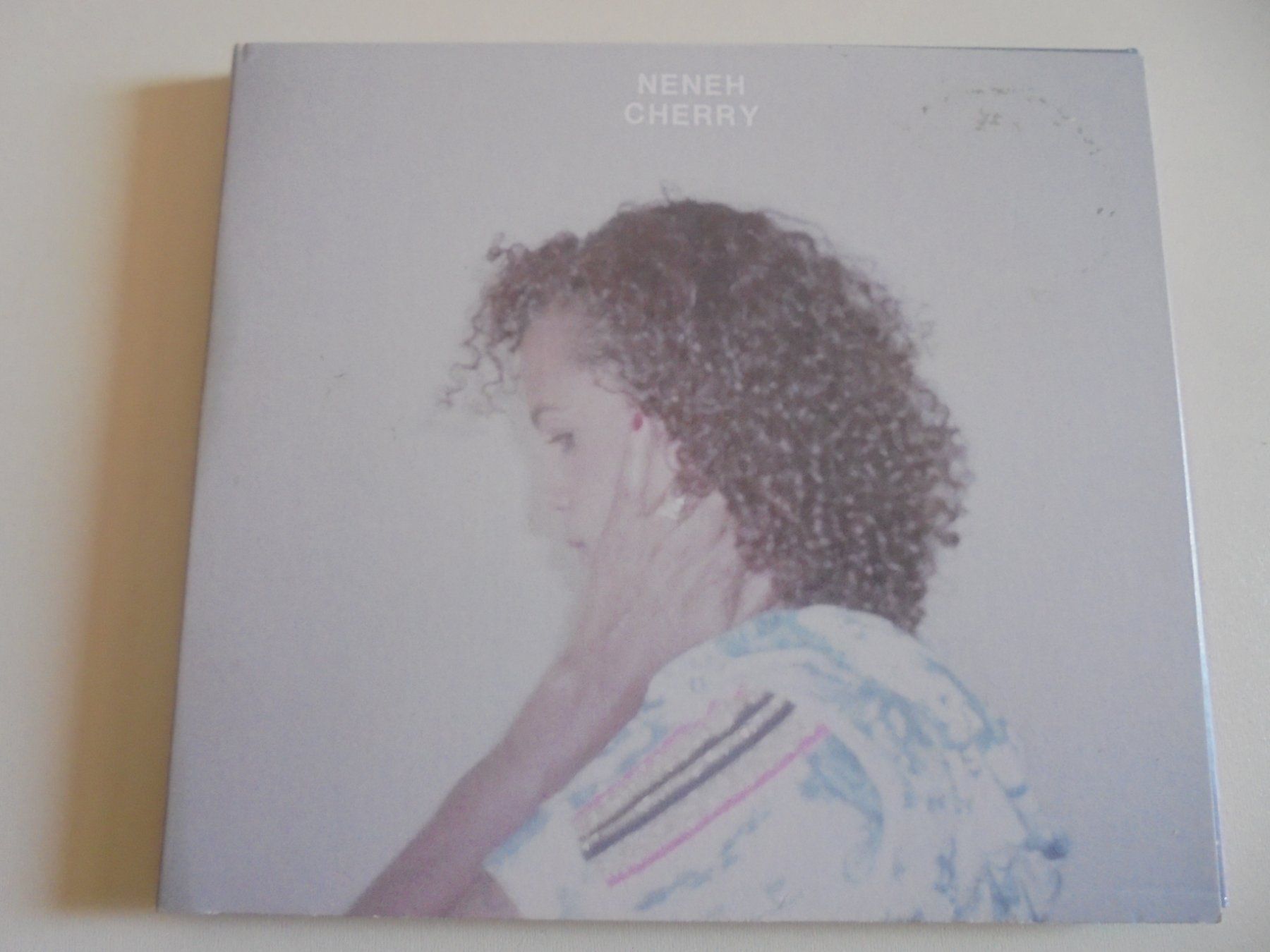 CD: Neneh Cherry " Blank Project " CD fourre carton – Usato da Eclépens venduto da Consuelo