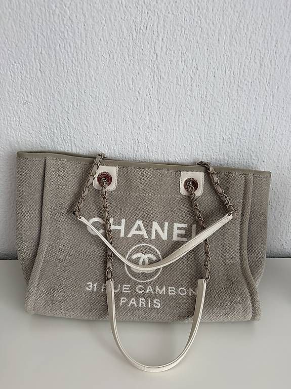 Chanel Borse da donna: CHANNEL Damen Tasche – Usato da Hinterkappelen venduto da Toni_008 1