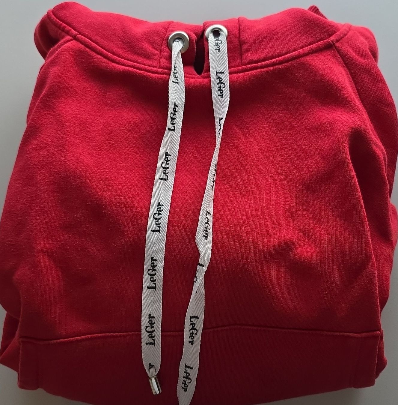Pulls & Sweat-shirts: Kapuzenpullover LeGer rot - Gr  34 – D'occasion à Dagmersellen par buc_786y