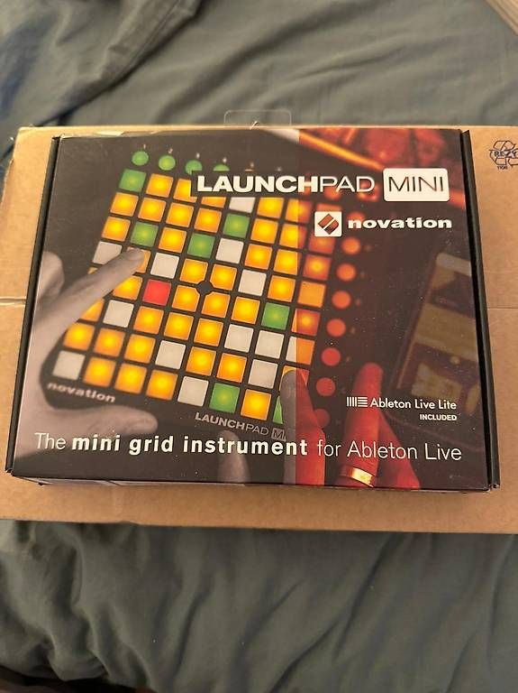 Strumenti musicali: Launchpad Mini MK2 – Usato da Pfäffikon ZH venduto da Opmarlinium