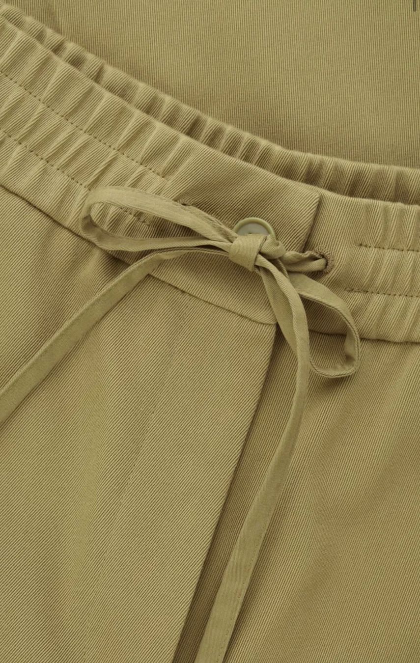 Cos Hosen: COS Wide-Leg Drawstring Trousers Olive Green – Gebraucht aus Oberwil b. Zug von fis_2wtq 3