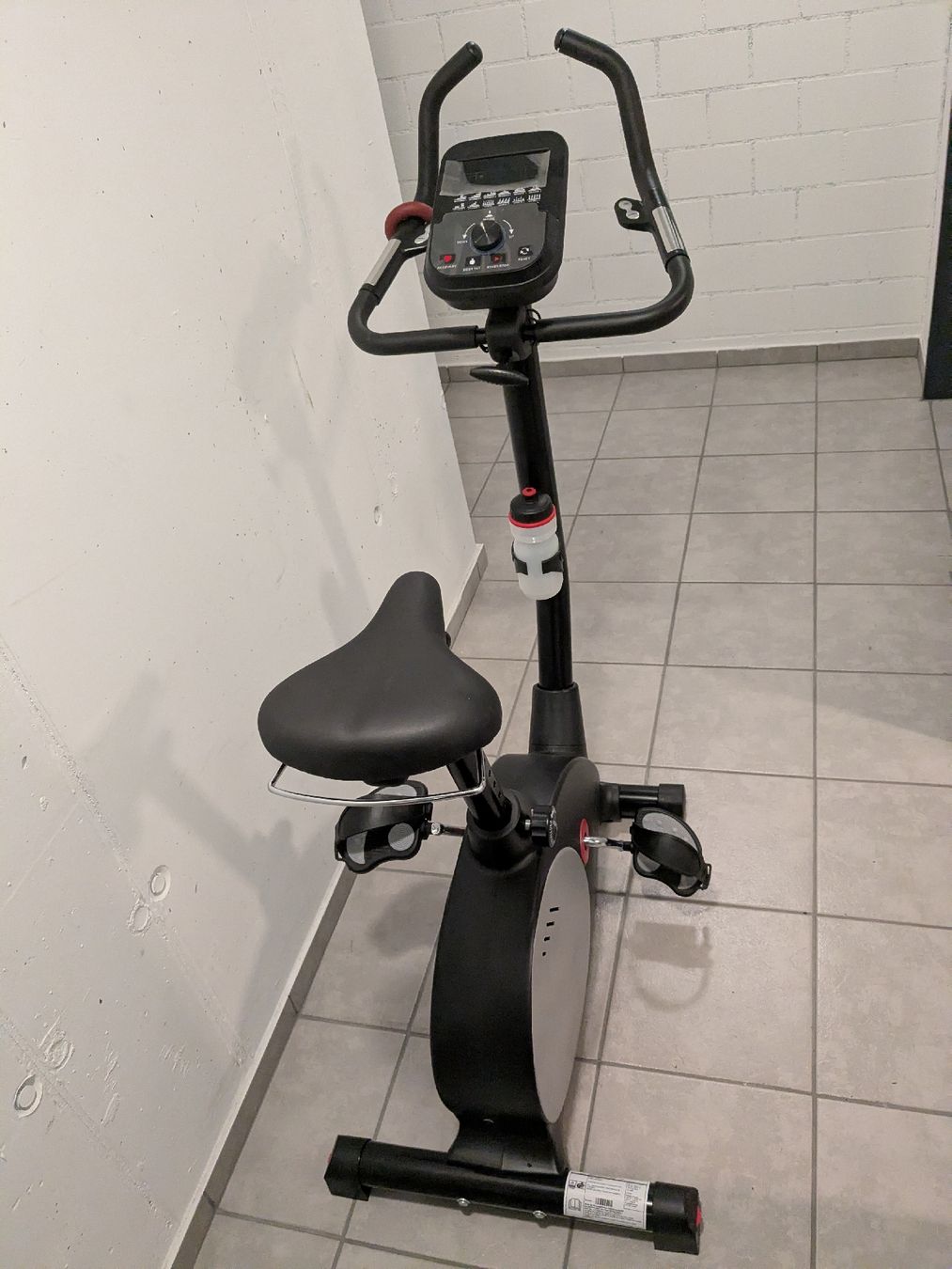 Hometrainer: Heimtrainer/Ergometer in sehr gutem Zustand – Nuovo (secondo la descrizione) da Seedorf UR venduto da cra_d5mw 2