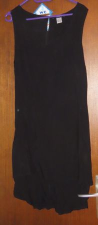 Robe noire sans manches taille L neuf