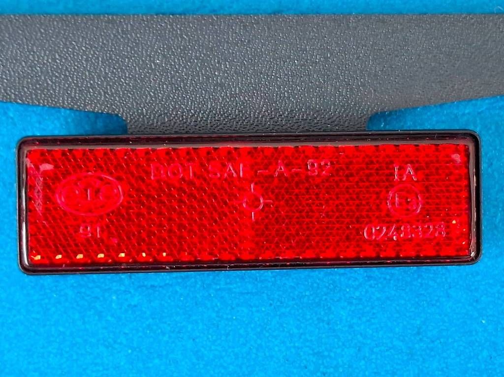 Alle Motorradersatzteile: Rückstrahler mit Halterung, Reflektor Motorrad "E3" DOT – Neu (gemäss Beschreibung) aus Schafisheim von Kef1 1