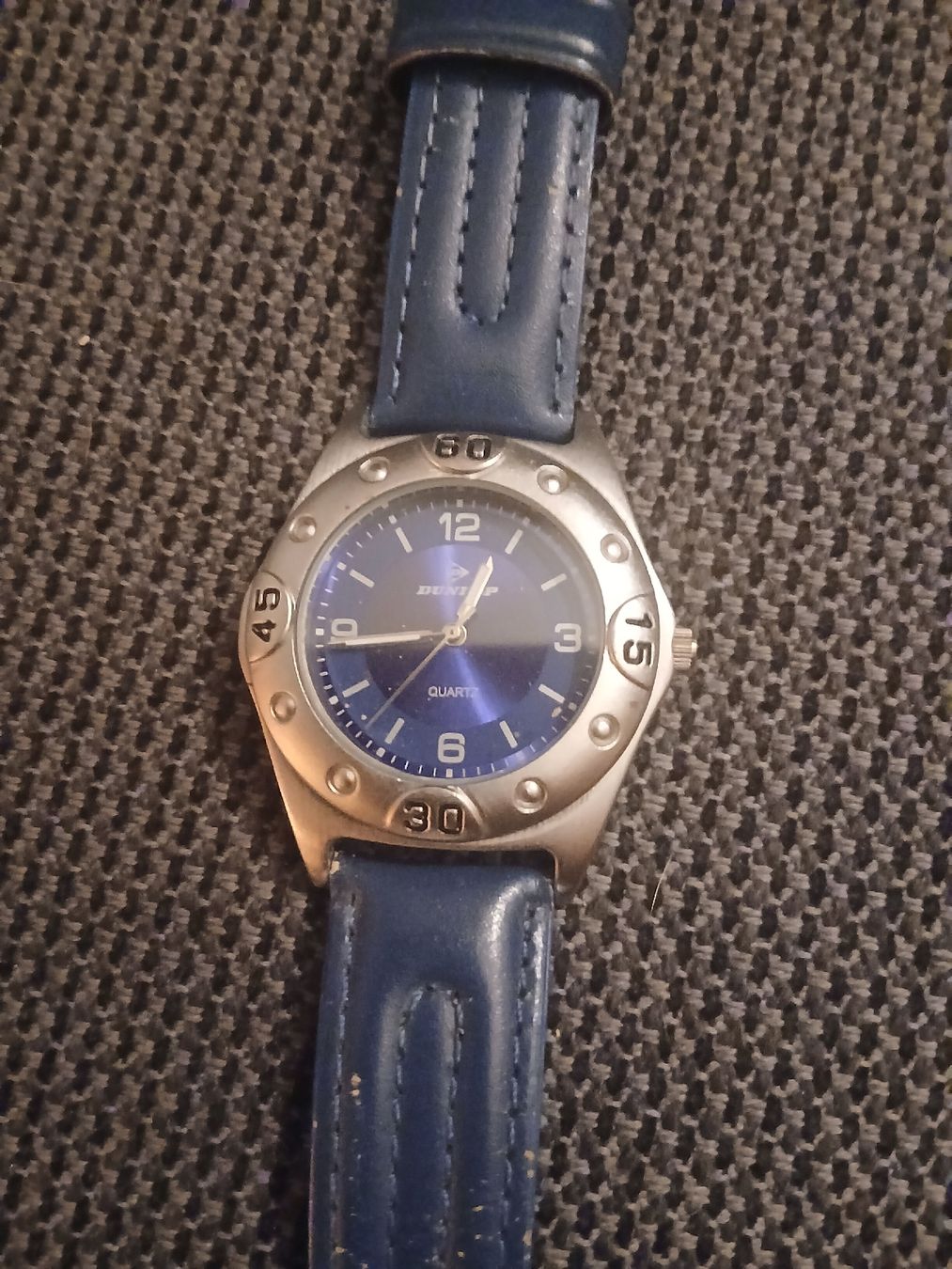 Montres: Alte Dunlop Armbanduhr  – D'occasion à Muri AG par ang_dk2j