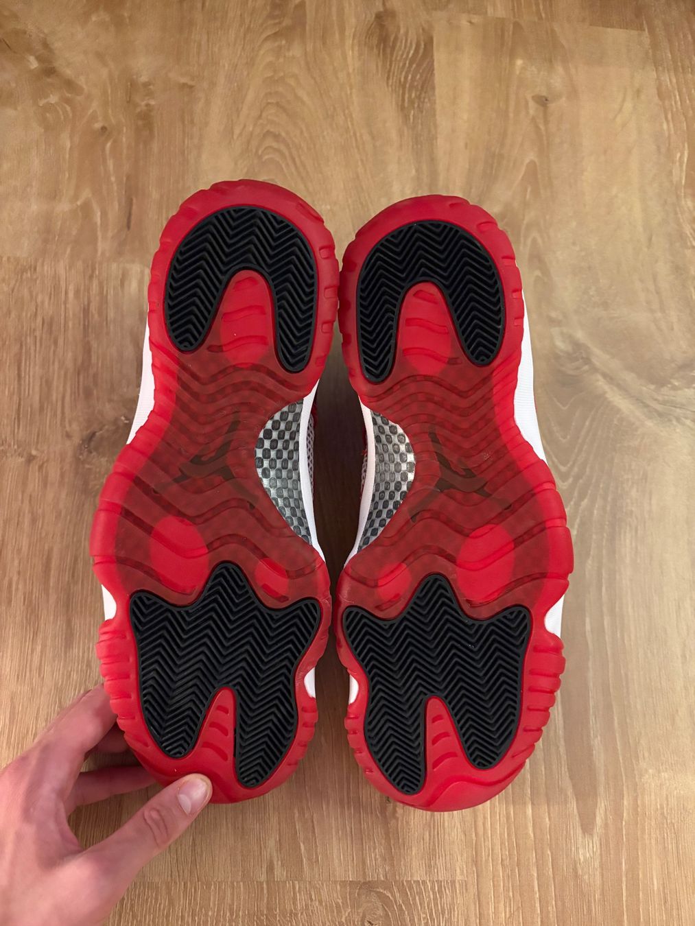 Jordan Scarpe da uomo: Air Jordan 11 Low IE Fire Red - Taille 12US – Nuovo (secondo la descrizione) da Rolle venduto da kil_l6gr 3