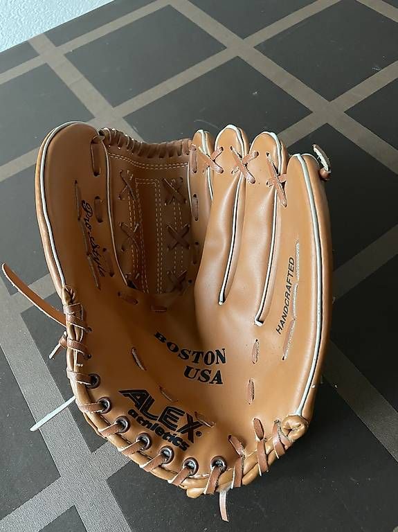 Handschuhe & Handstulpen: Guanto da baseball  – Neu und originalverpackt aus Olten von fra_82zs 3