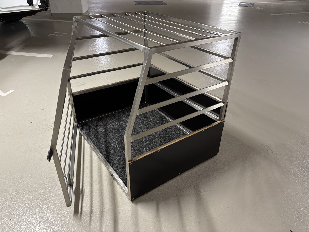 Cucce & Letti: Hundebox Hundetransportbox – Usato da Winterthur venduto da sutti02 1