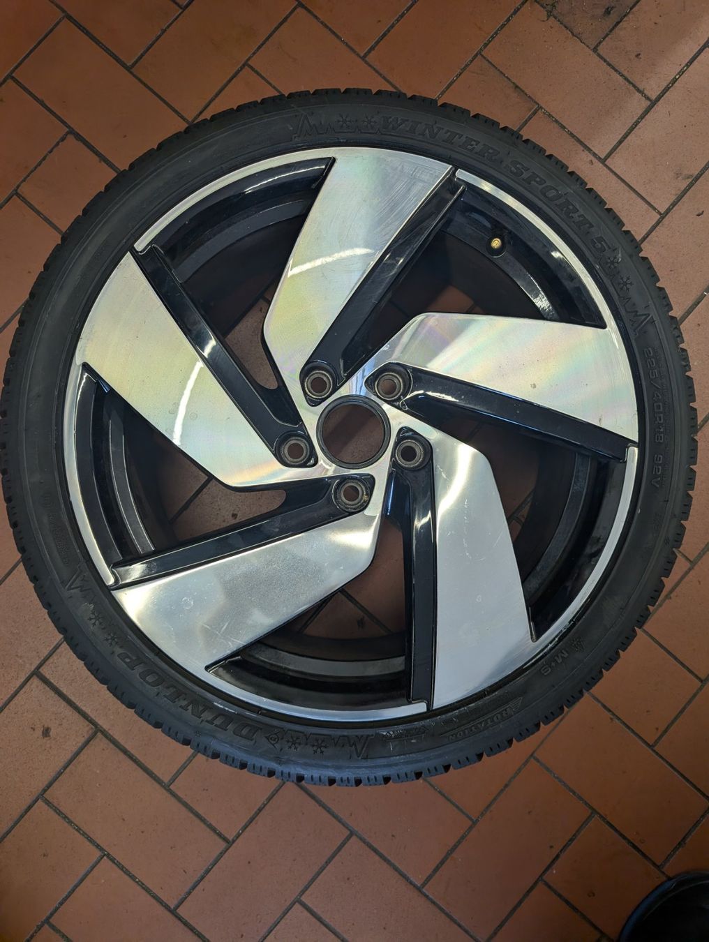Volkswagen Pneumatici & Ruote complete: 4 Winterräder zu VW Golf VIII – Usato da Trimstein venduto da ef79 3