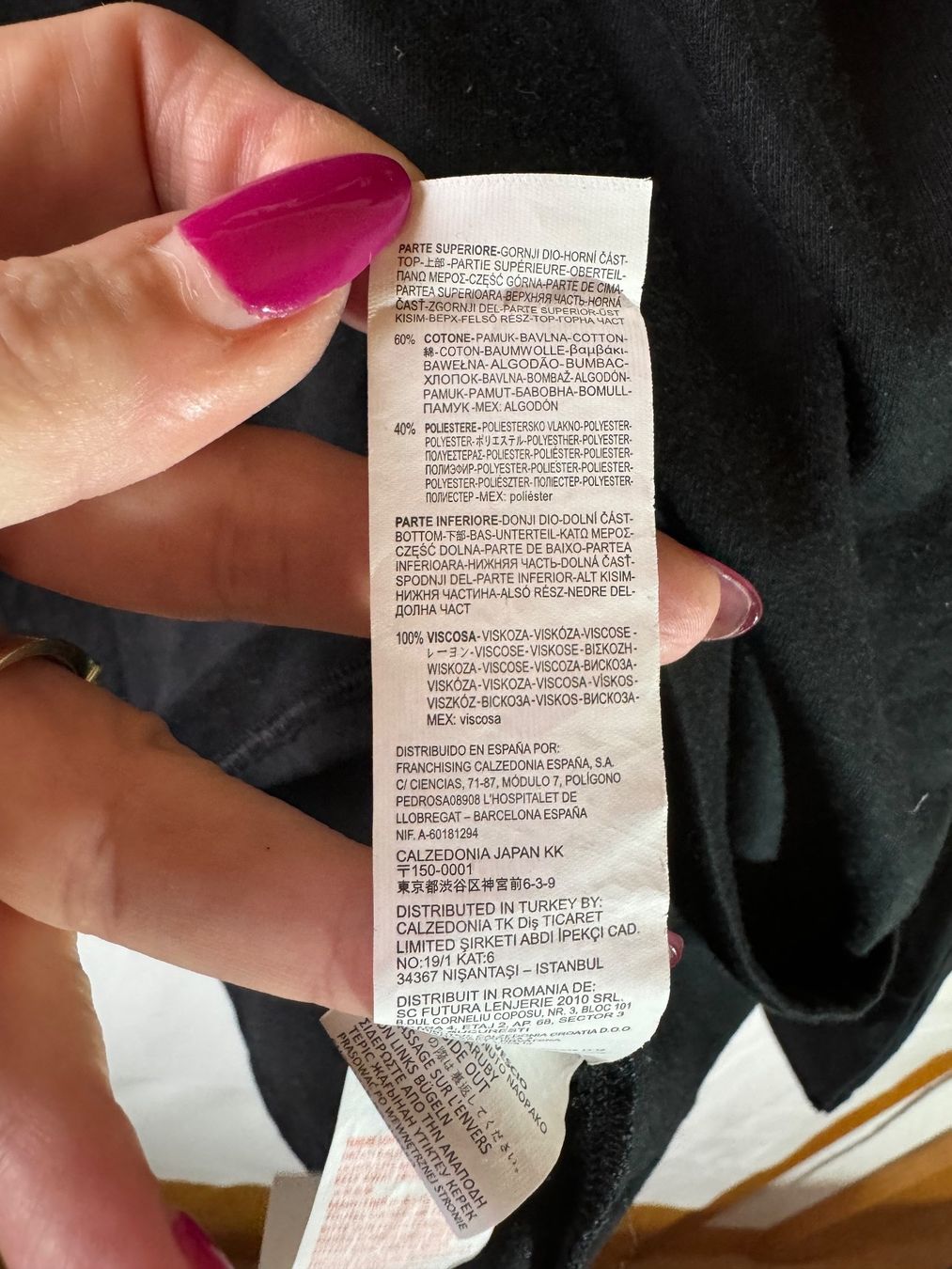 Maglioni & Felpe: Schwarzer Pullover mit Rüschen von Tezenis Gr. M – Usato da Grosswangen venduto da second_hand_dress 3