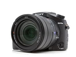 Sony RX10 IV Digitalkamera mit Vario-Sonnar T* Objektiv