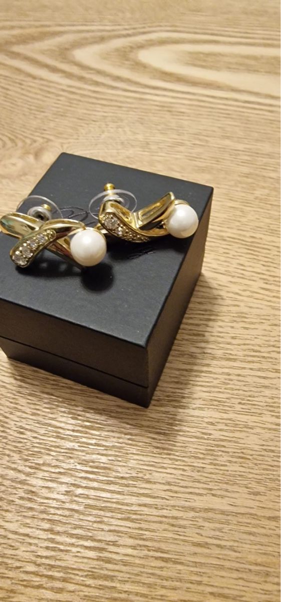 Orecchini pendenti & Orecchini a lobo: Elegante goldige Ohrringe mit Perlen – Nuovo (secondo la descrizione) da St. Gallen venduto da mania03