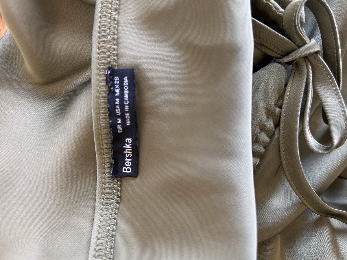 Bershka Kleider: Bershka Kleid Grün – Gebraucht aus Winterthur von ame_k6hm 2