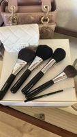 Set de 5 pinceaux maquillage valeur 300 fr  Chanel 