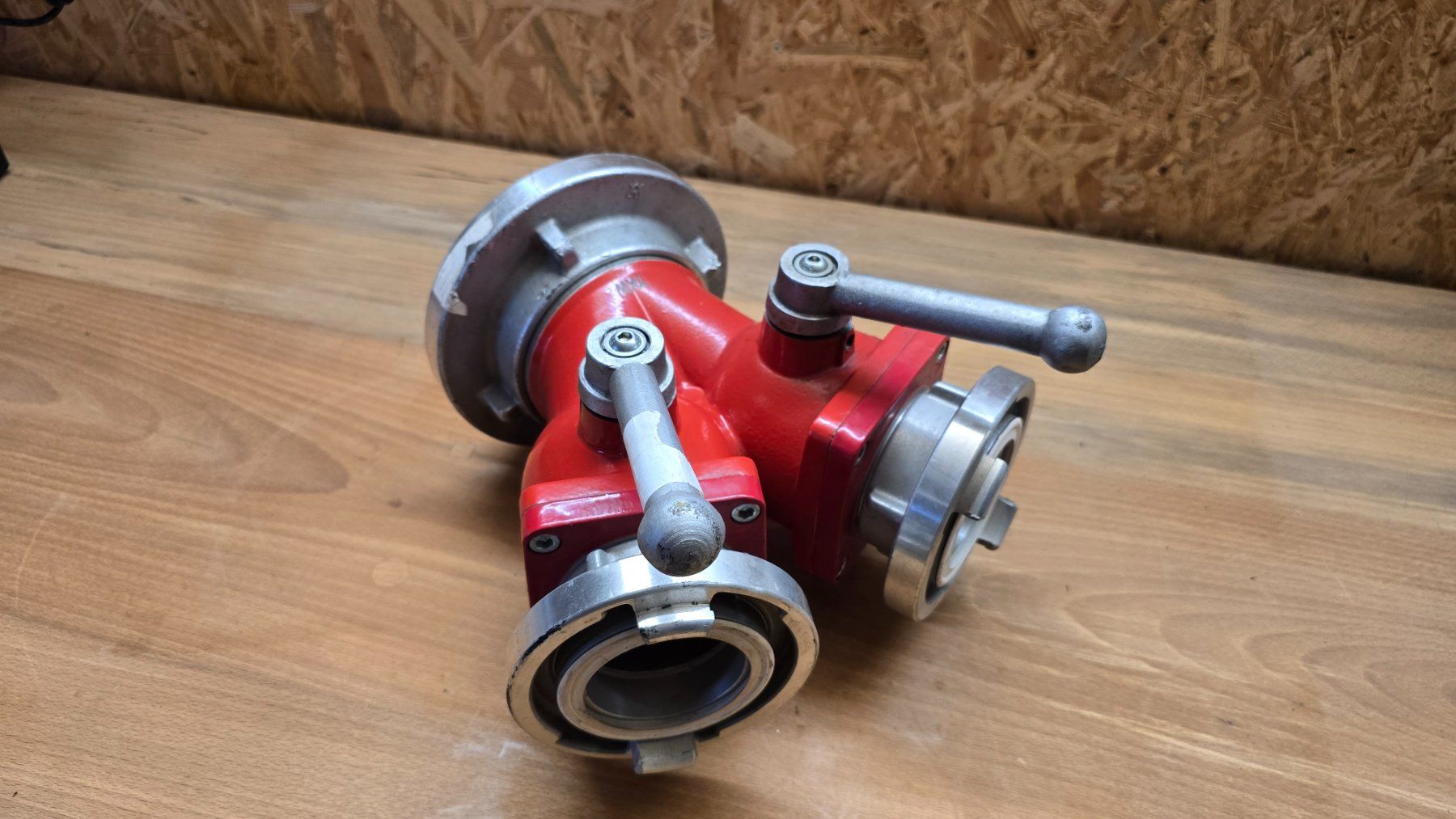 Rohre & Schläuche: Storz Y-Stück – Gebraucht aus Utzenstorf von Gm.34