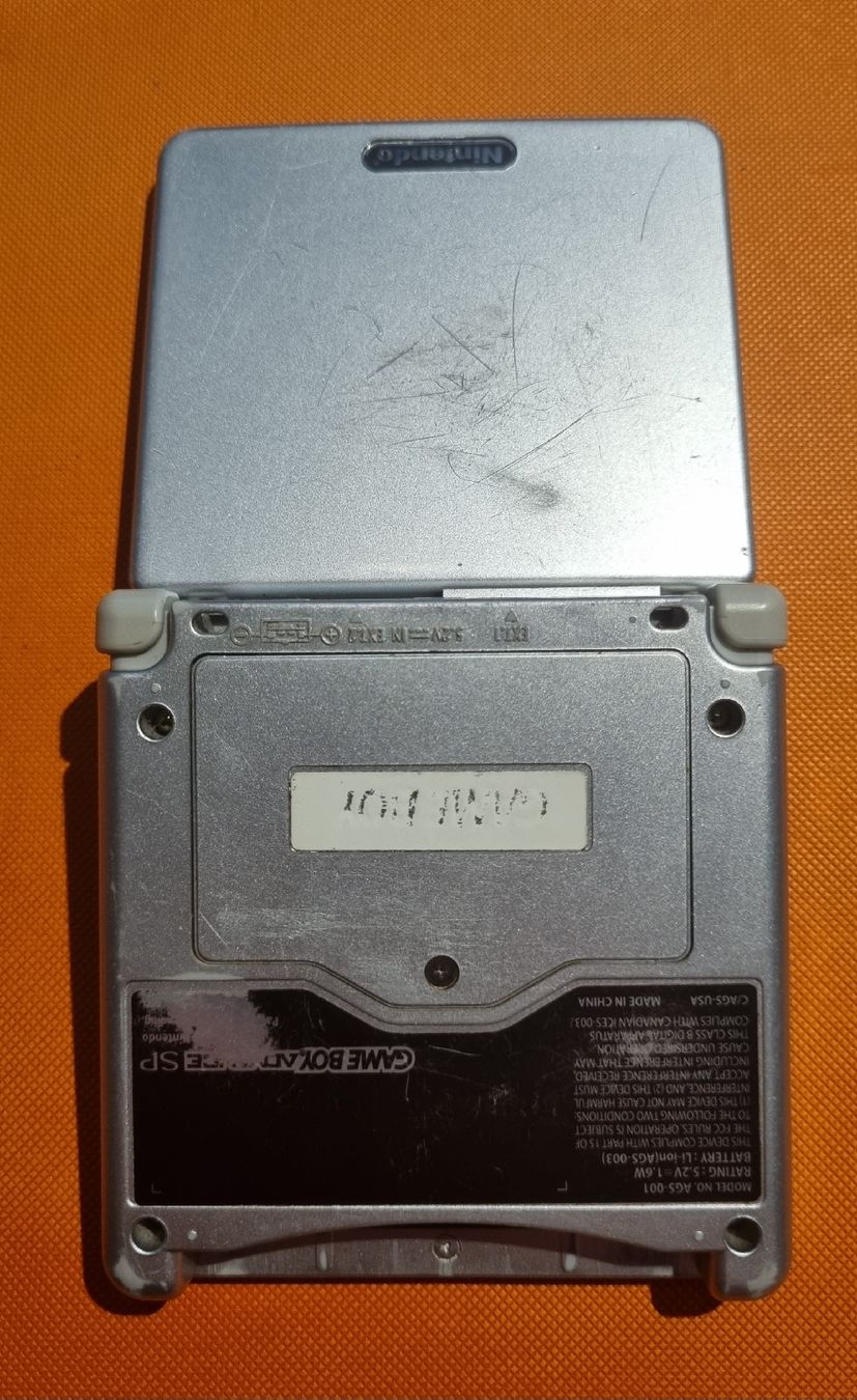 Nintendo Console: Gameboy Advance SP inkl. Charger – Usato da Bichelsee venduto da Kompiuter 2