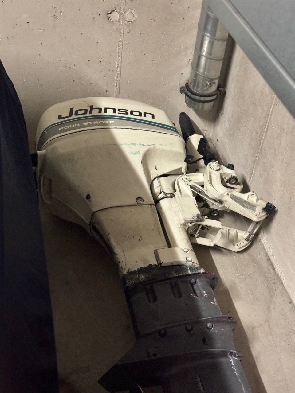 Motori: Johnson Bootsmotor 8ps Aussenborder – Usato da Zürich venduto da jas_srb9