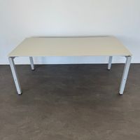 Ergodata Line Desk Schreibtisch 1800x900 mm Lichtgrau